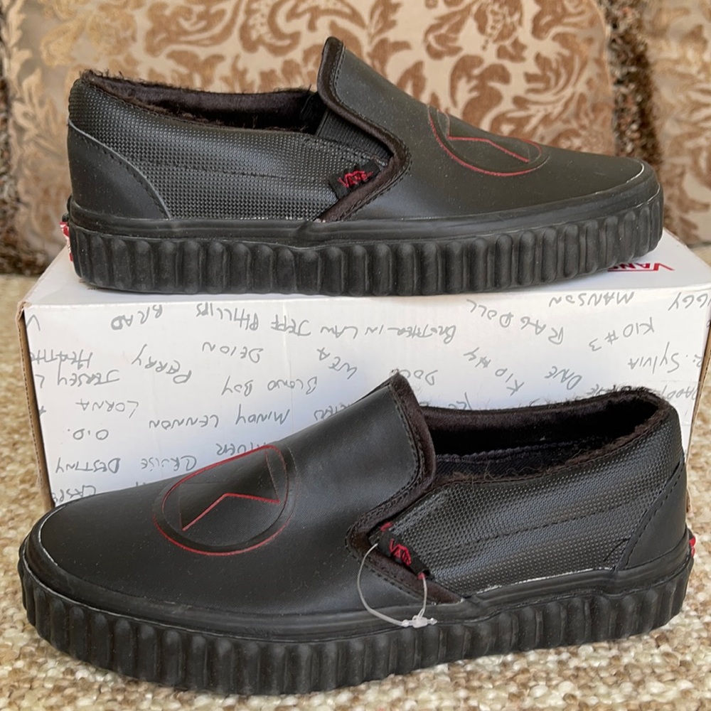 Vans Slip On MARVEL Black/Black WMNS - Picture 1 of 16